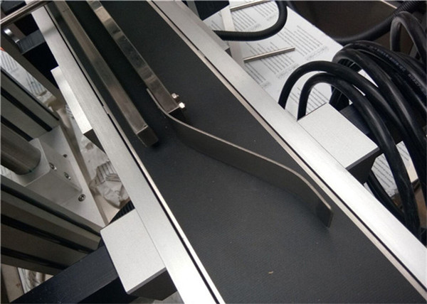 Automatisk toppmerking maskin for flaske / krukke / beholder