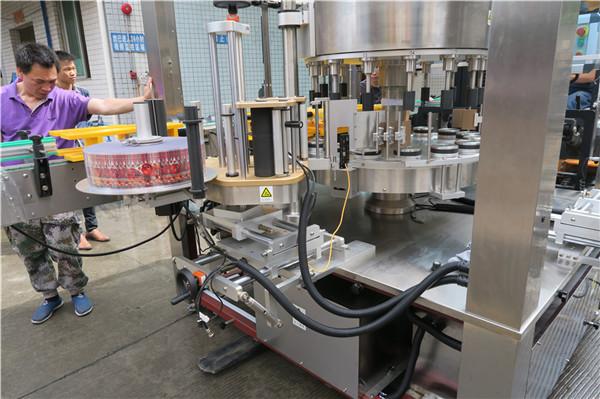 CE roterende klistremerke merkemaskin Enkelt hel automatisk flaske vinget