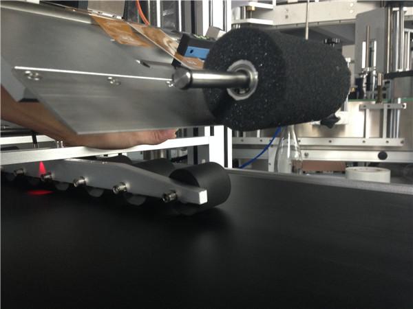 PLC berøringsskjerm automatisk klistremerke merkemaskin Comestic Mask / Carton Mask