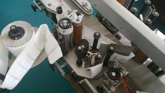 Ovale poser og flasker etikettklistremerke, selvklebende etikettutskriftsmaskin med lang transportør