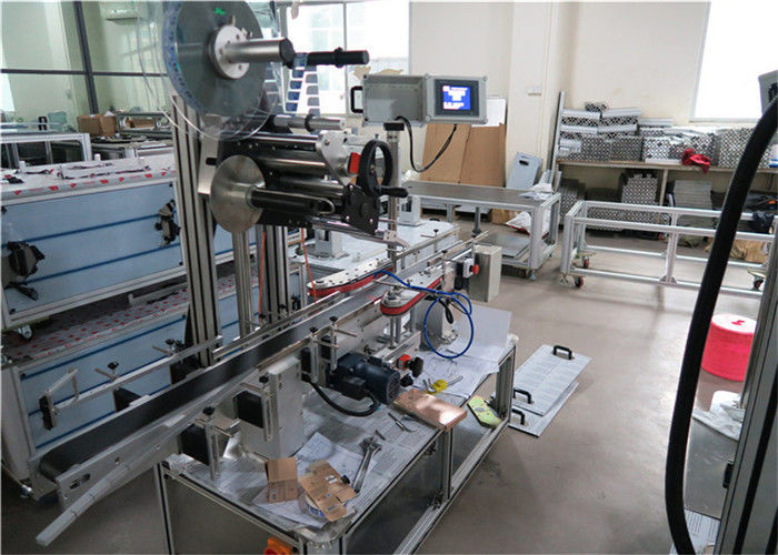 Kina 1-50m / min Speed Top Label Applicator-utstyr for flate overflater leverandør