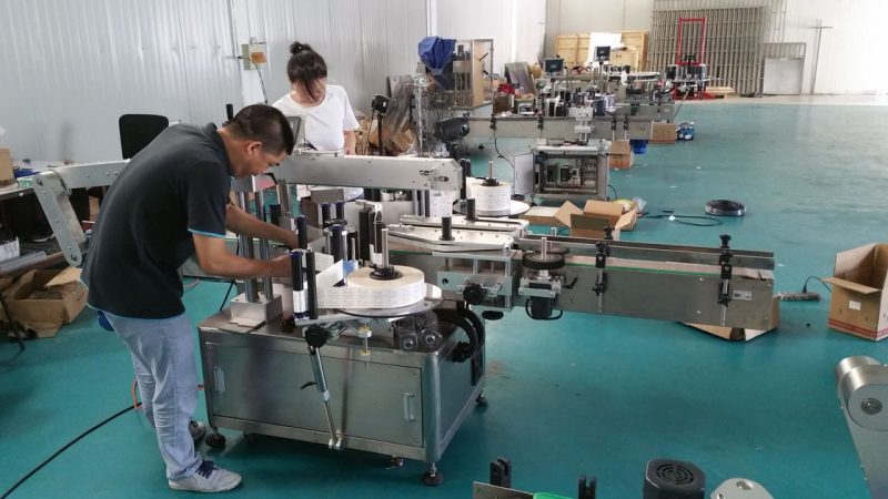 Kina Tilpasset vannflaske merkemaskin, automatisk benkemerkemaskin for dobbeltsideleverandør